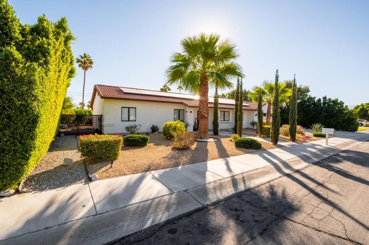 Beautiful Palm Springs Home Large Private Yard מראה חיצוני תמונה